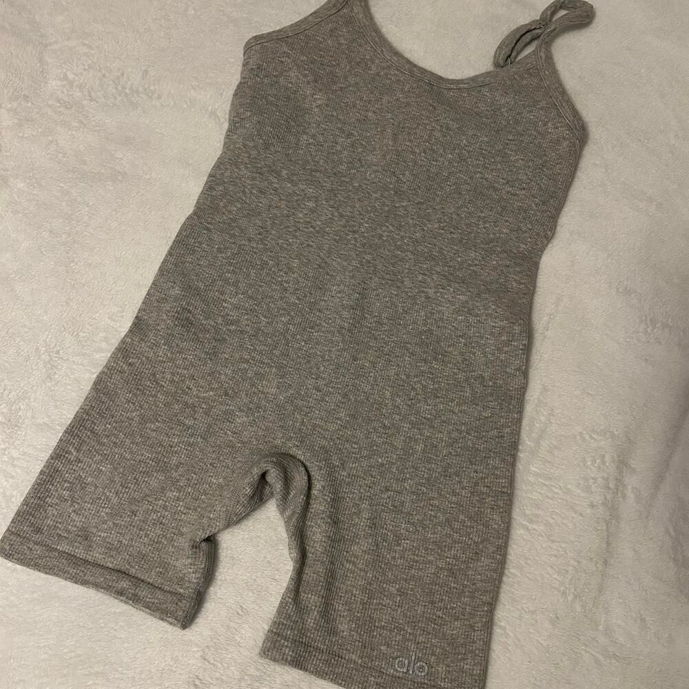 Alo-yoga Women's Grey Bodysuit